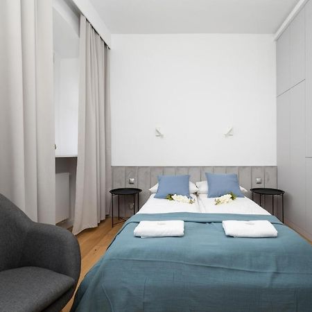 Old Town Studio By Noclegi Renters Вроцлав Экстерьер фото